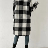 Women's plaid jacket with plush collar and buttons