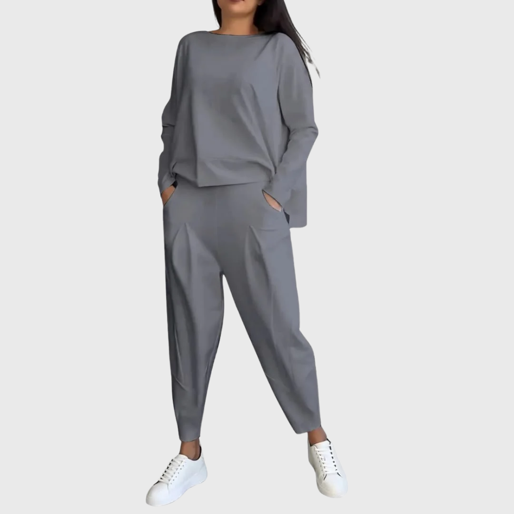 Charlotte | Exquisitely Sartorial Pleated Foldover Set