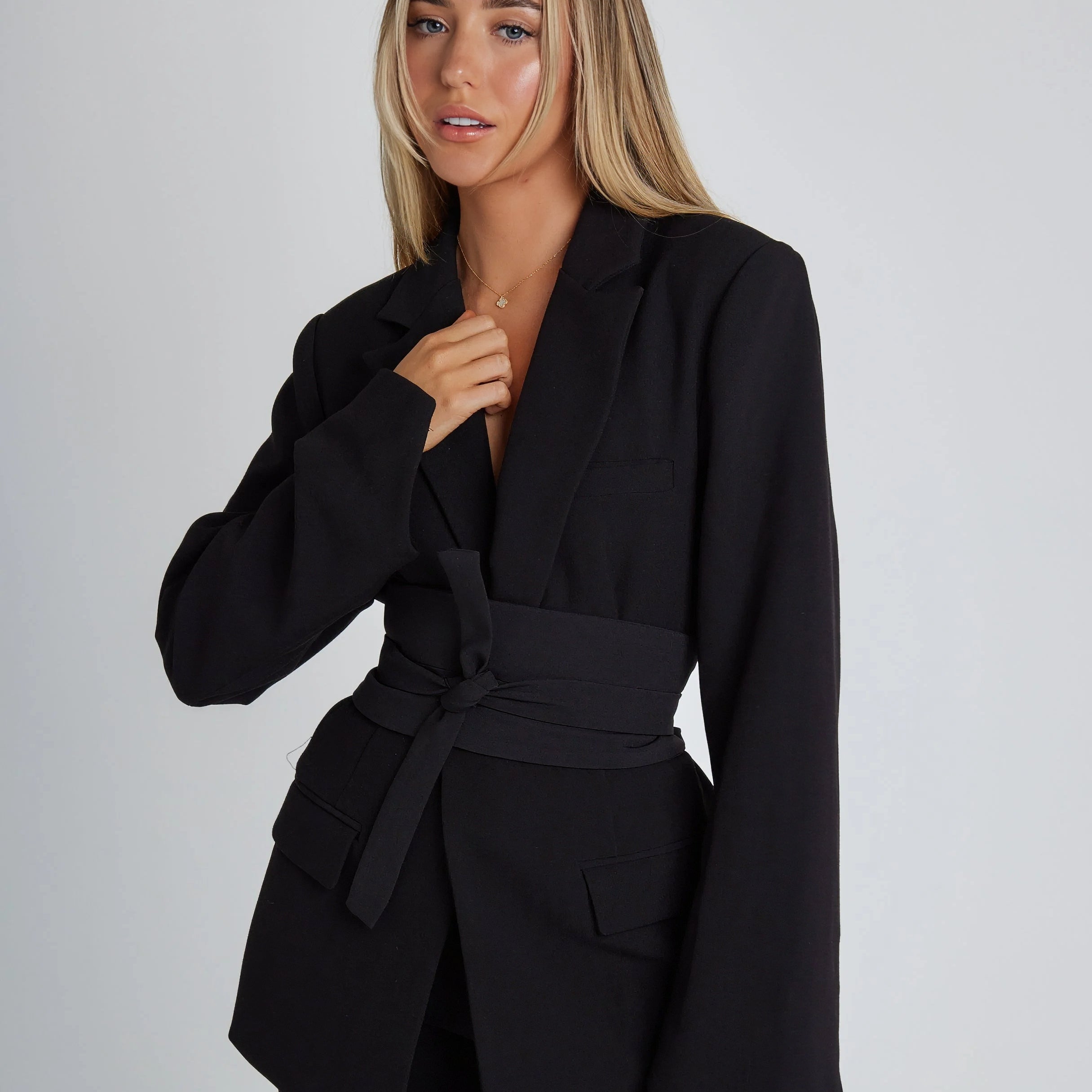Women's Blazer - Tailored Fit - Wide Belted Waist - Structured Shoulders - Formal Wear
