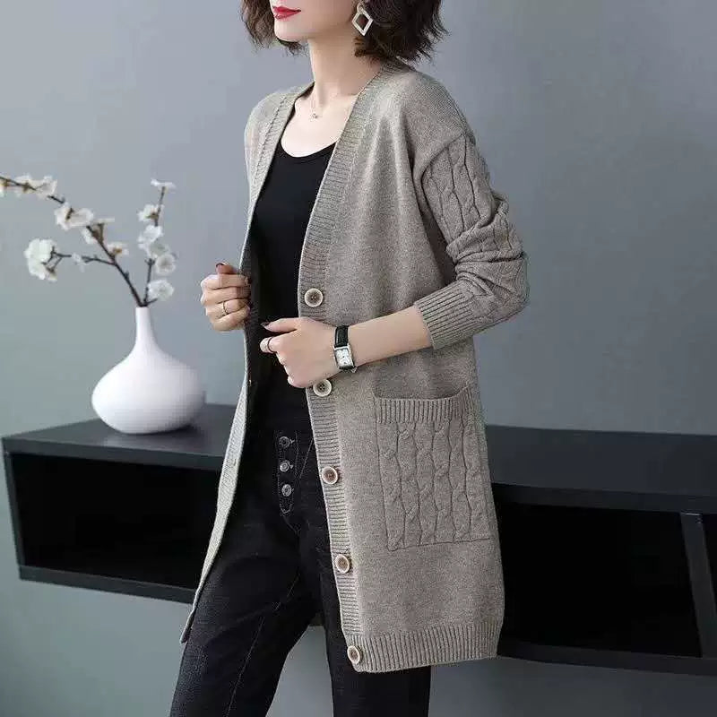 Women’s Cardigan Sweater – Wool Knit – Loose Fit – Cable Sleeve – Mid-Length – Button Front