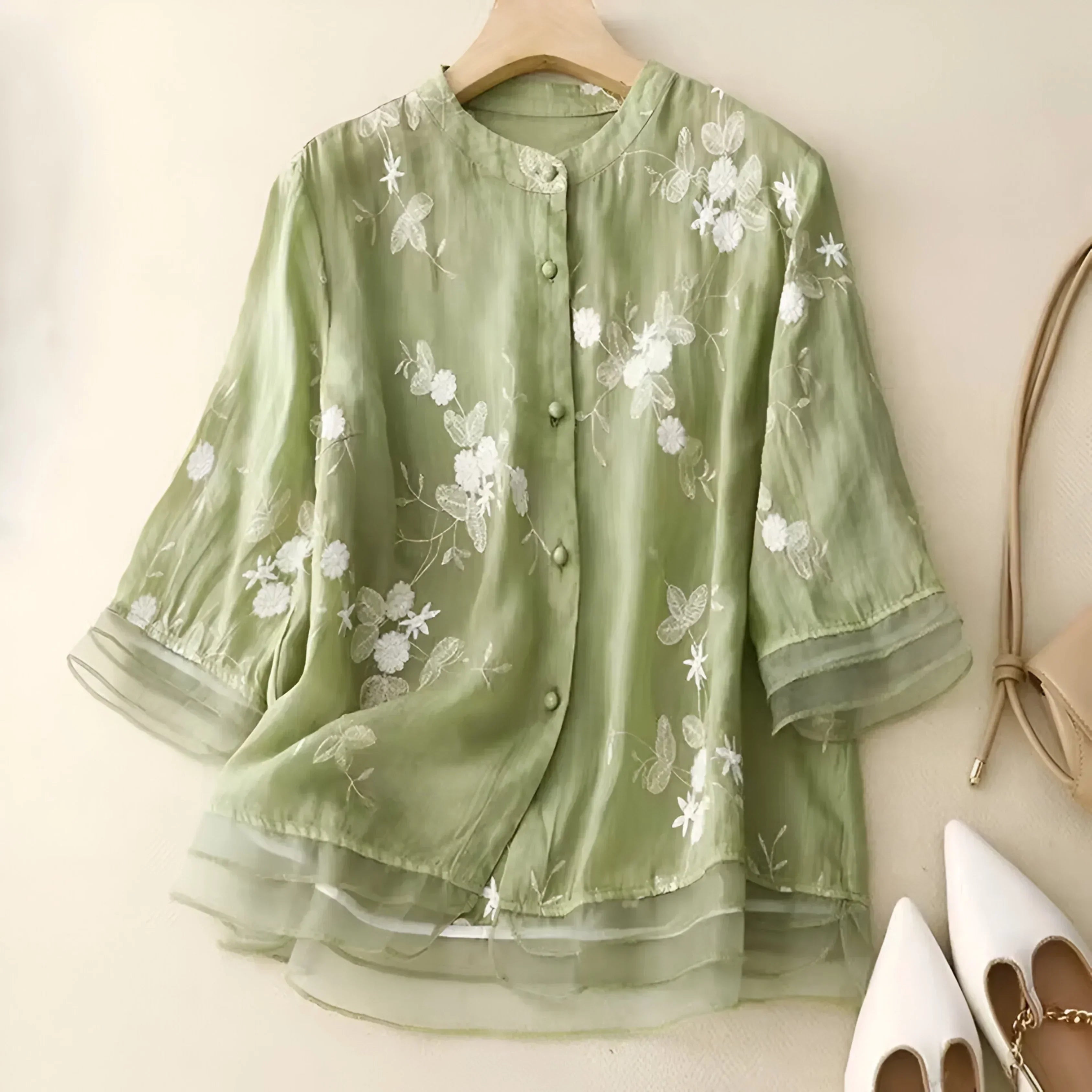Women’s Blouse – Breathable material – Relaxed Fit – Embroidered – Button-Down – 3/4 Sleeve