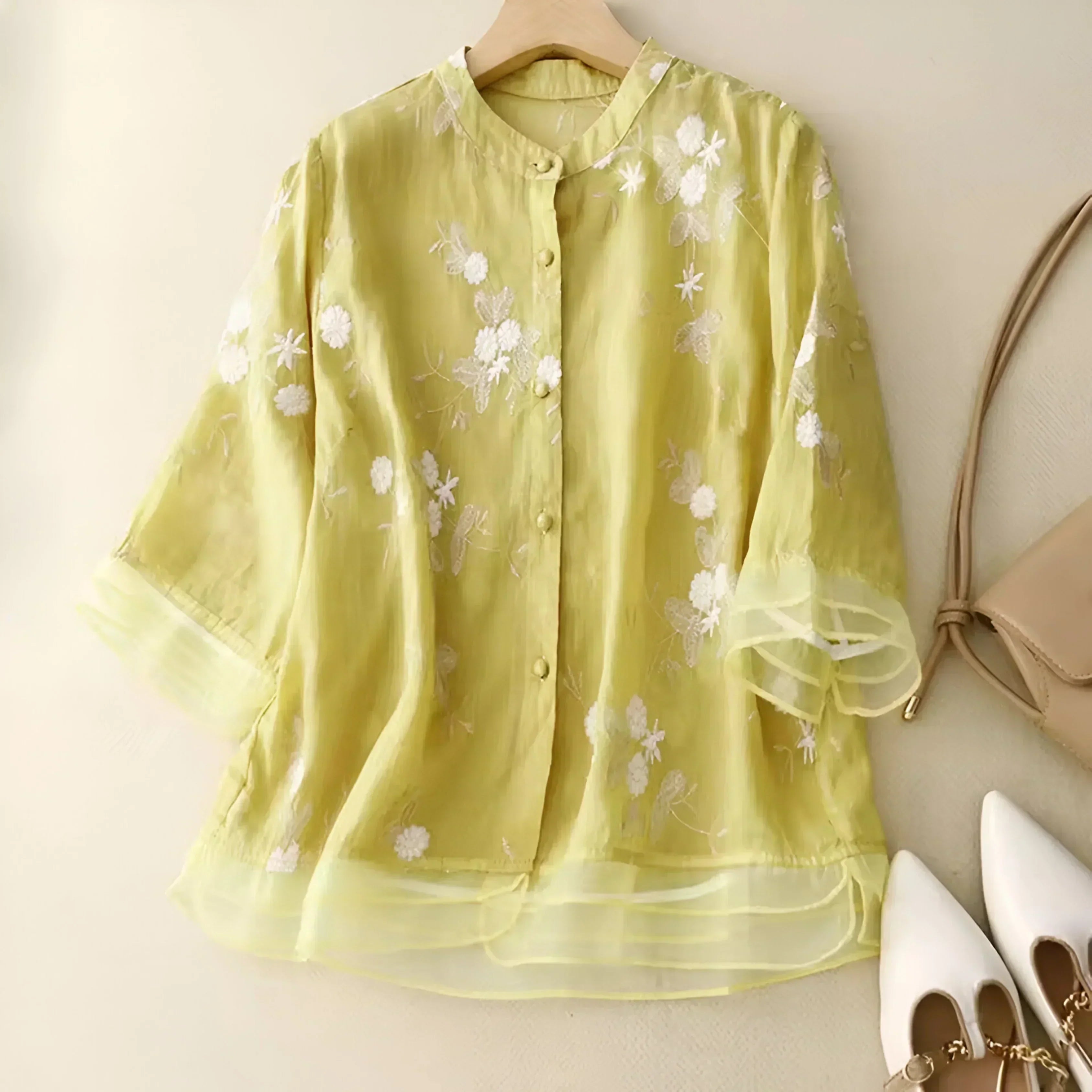 Women’s Blouse – Breathable material – Relaxed Fit – Embroidered – Button-Down – 3/4 Sleeve