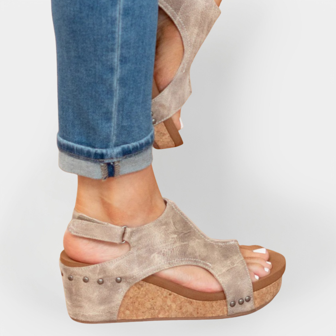 Morgan | Luxurious Suede Platform Sandals Elevation