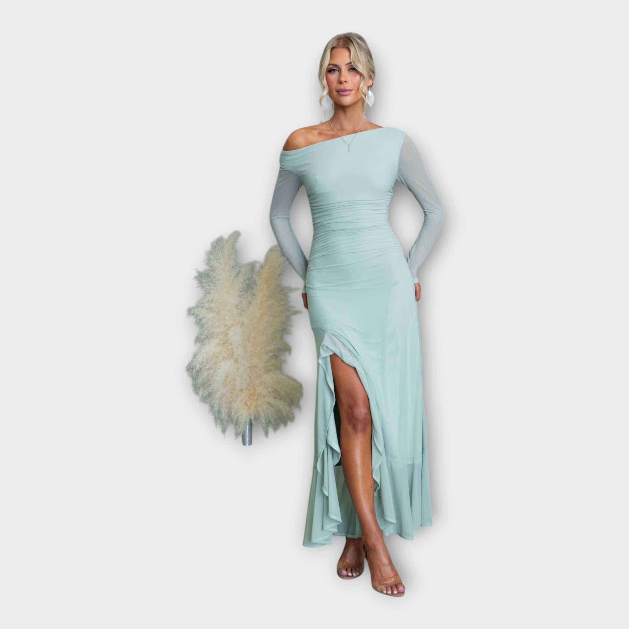 Charlie | Spectacular Dress With Elegant Silhouette