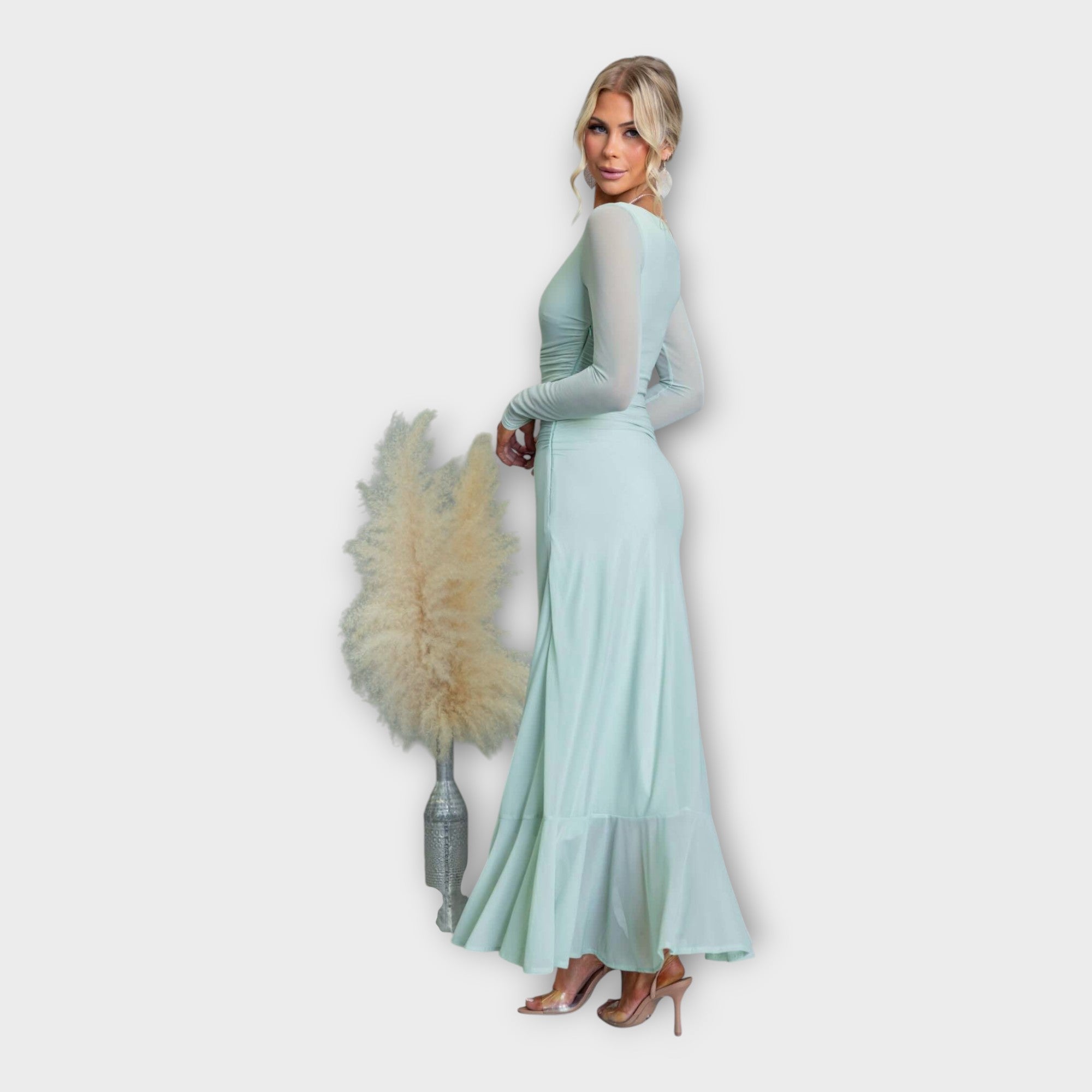 Charlie | Spectacular Dress With Elegant Silhouette