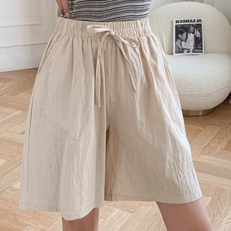 Women’s Knee-Length Shorts – Relaxed Fit  – Elastic Waist – Drawstring Tie