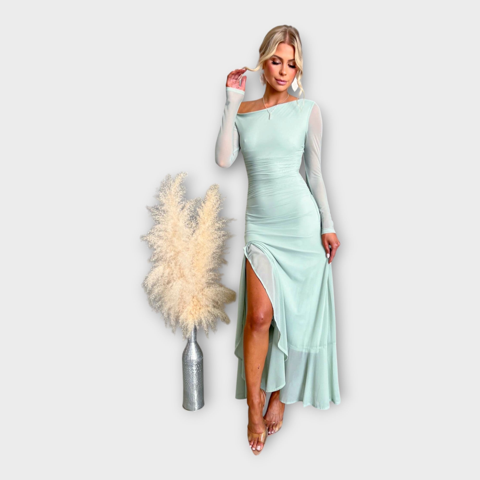 Charlie | Spectacular Dress With Elegant Silhouette