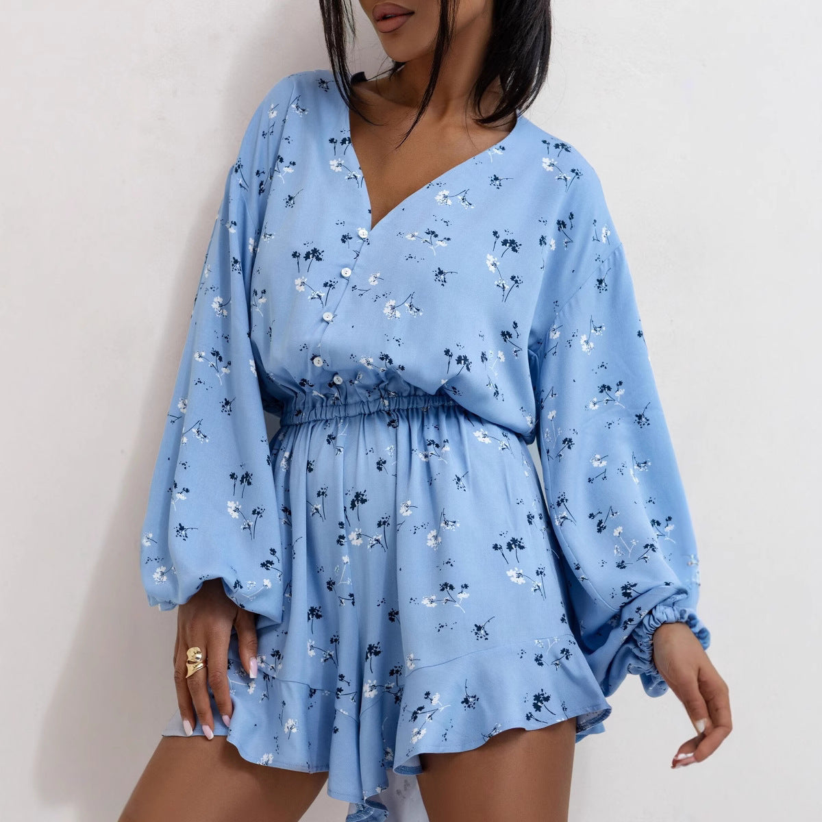 Women’s Romper – V-Neck – Abstract Print – Long Sleeve – Cinched Waist – Relaxed Fit