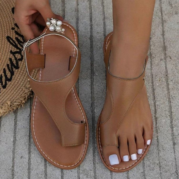Women’s Sandals – Leather Look – Flat Sole – Toe Loop – Casual Open-Toe Design