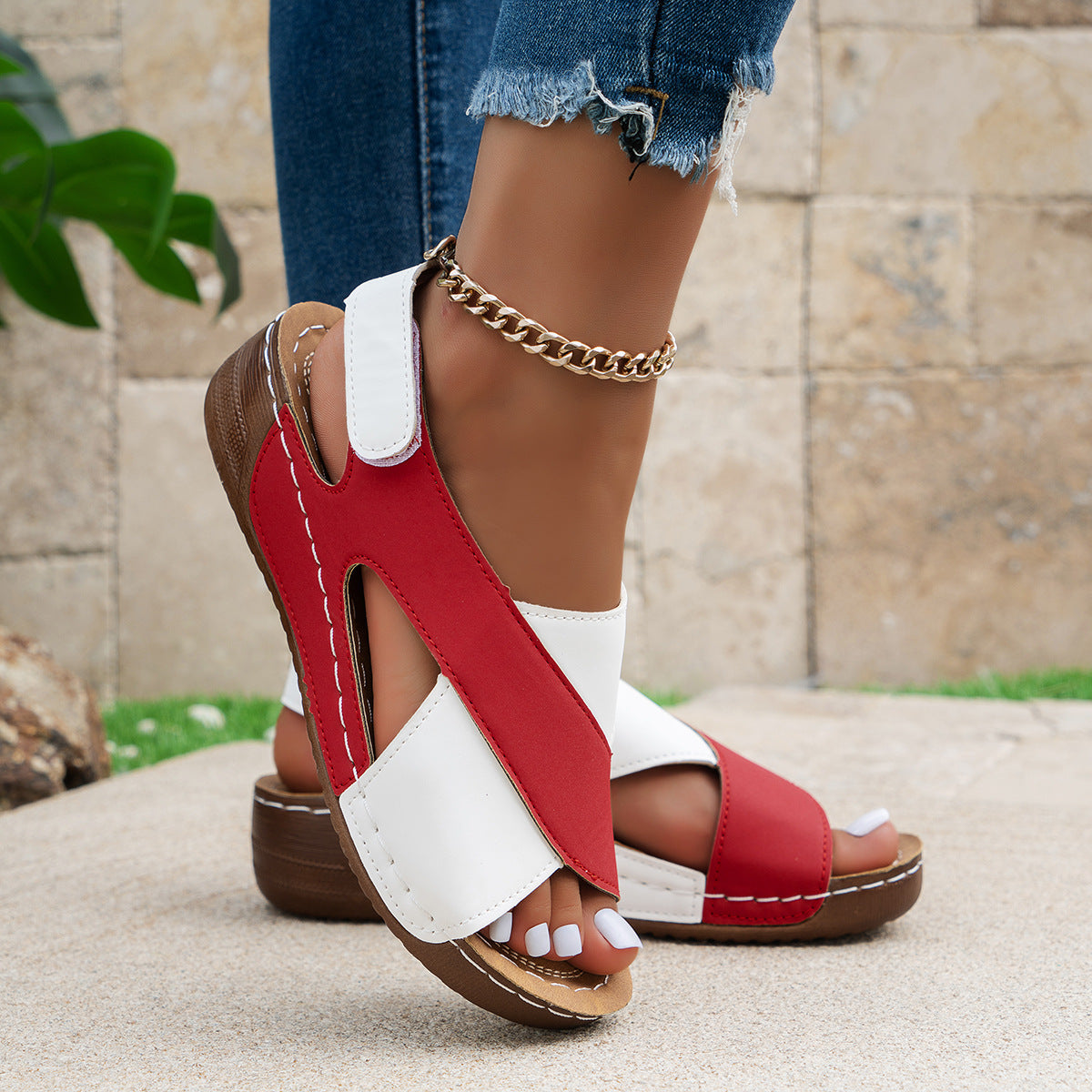 Women’s Sandals – Open Toe Slip-On – Cross Strap – Cushioned Lightweight Sole