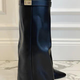 Vera | Stylish Buckle Boots in Suede and Faux Leather