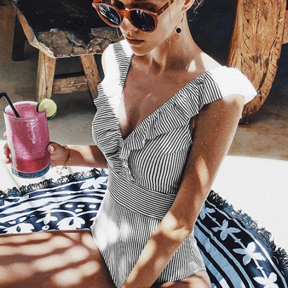 Women’s One-Piece Swimsuit – Ruffle Neckline – Vertical Stripe – Breathable Blend