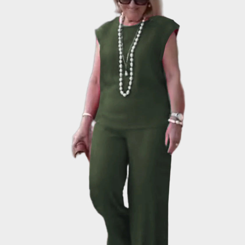 Christabella | Luxuriant Scarlet Apparel Outfits Couture