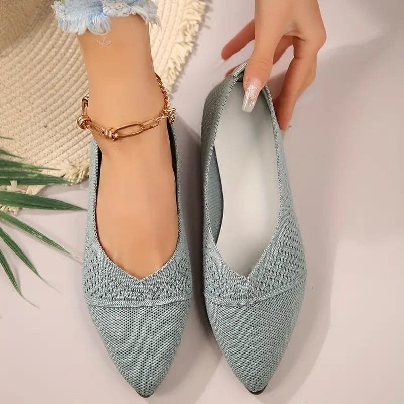 Women’s Flats – Soft Knit – Pointed Toe – Slip-On – Streamlined Comfortable Fit