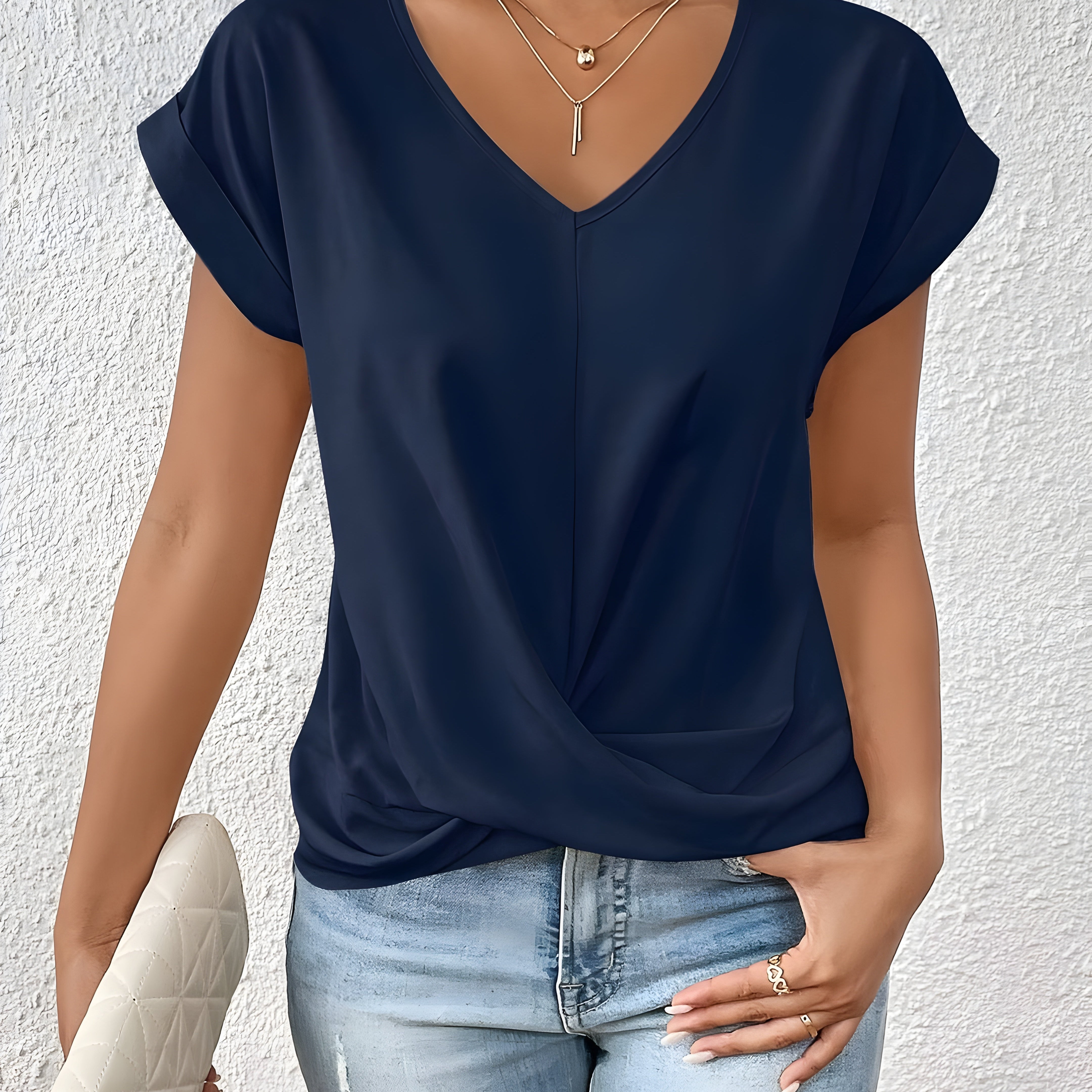 Maia – Twist Front V-Neck Top