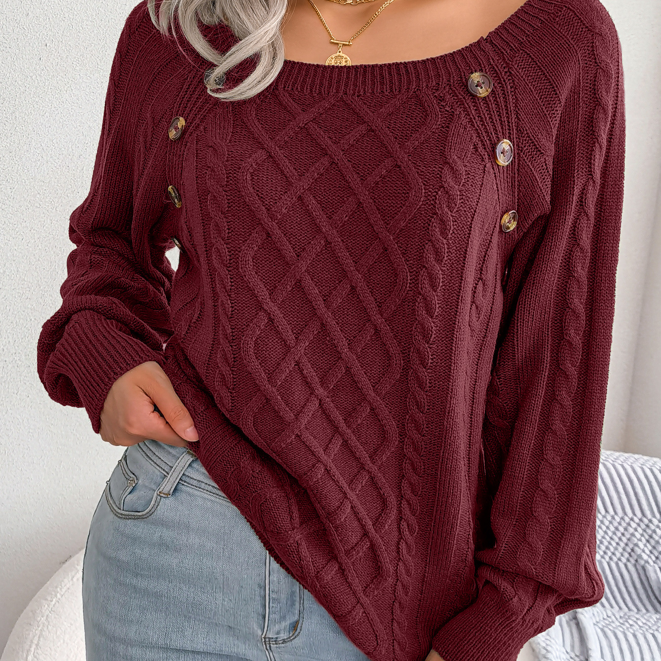 Emilia - Classic Cozy Jumper