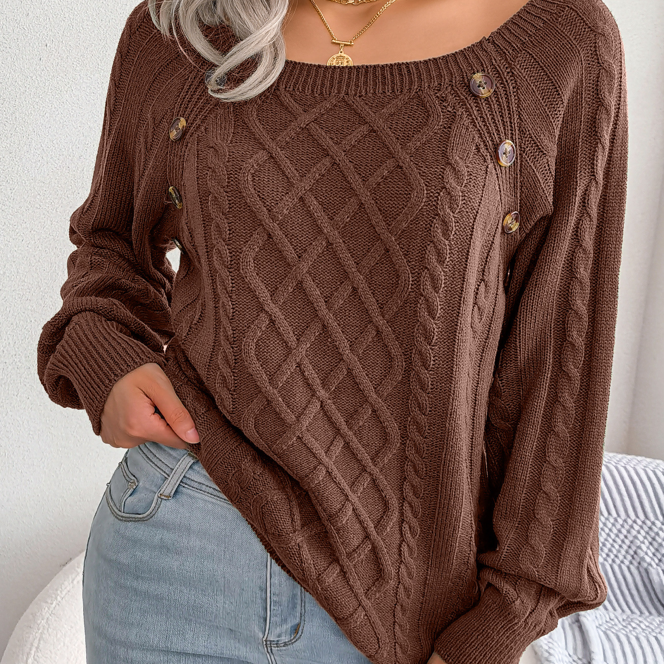 Emilia - Classic Cozy Jumper