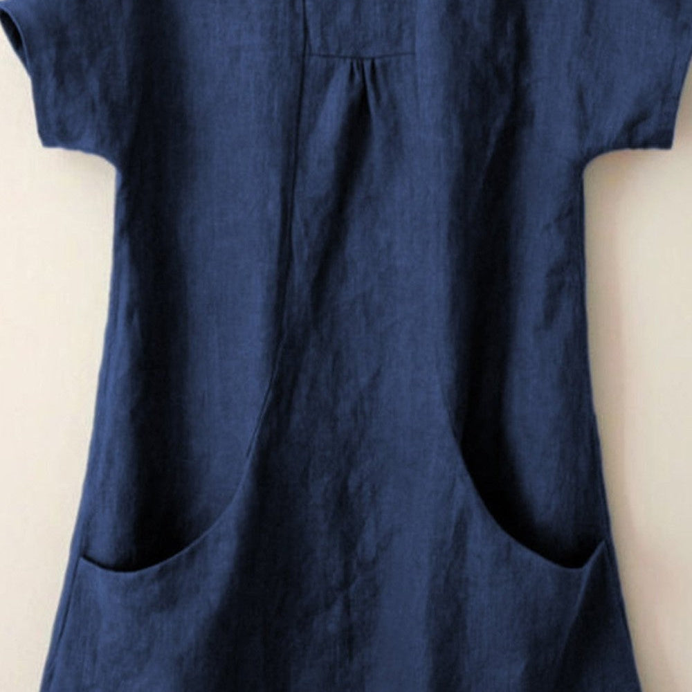 Women’s Blouse – Relaxed Fit – Short Sleeve – Natural Fibers – Front Pockets – Pleated Neckline