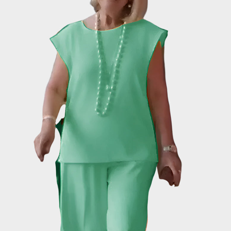 Christabella | Luxuriant Scarlet Apparel Outfits Couture